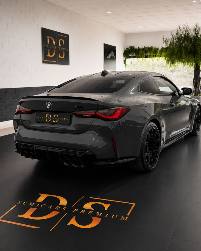 bmw-m4-competition-g82-trasera-tres-cuartos-semicars-ds-premium