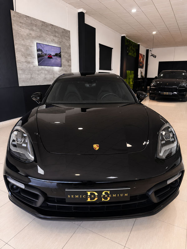 porsche-panamera-4-e-hybrid-negro-detalle-trasero-lateral
