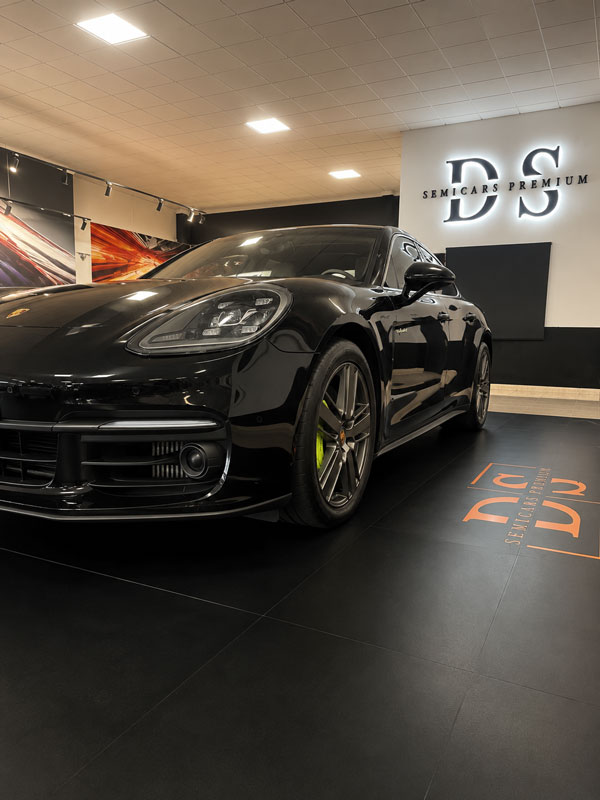 porsche-panamera-4-e-hybrid-negro-frontal-lateral-bajo