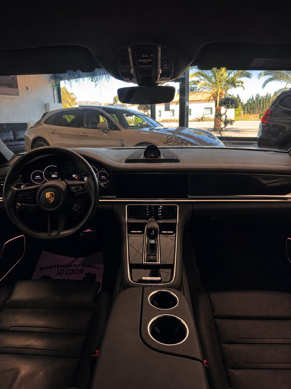 porsche-panamera-sport-turismo-4-e-hybrid-platinum-consola-central-delantera-semicars-ds-premium