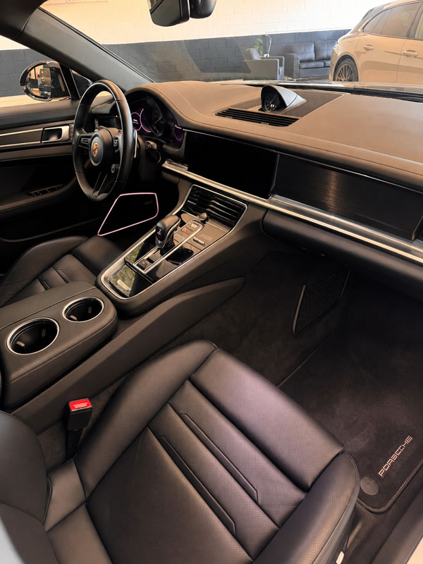 porsche-panamera-sport-turismo-4-e-hybrid-platinum-interior-delantero-semicars-ds-premium