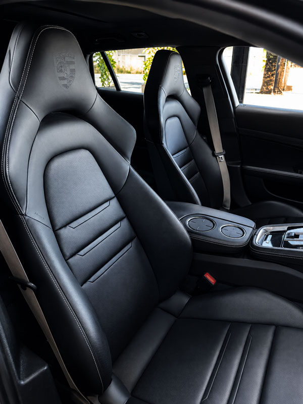 porsche-panamera-sport-turismo-4-e-hybrid-platinum-semicars-ds-premium-interior-desde-plazas-delanteras