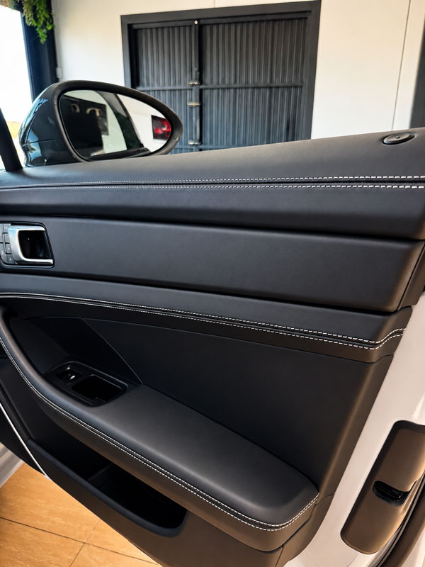 porsche-panamera-sport-turismo-4-e-hybrid-platinum-semicars-ds-premium-panel-puerta-delantera