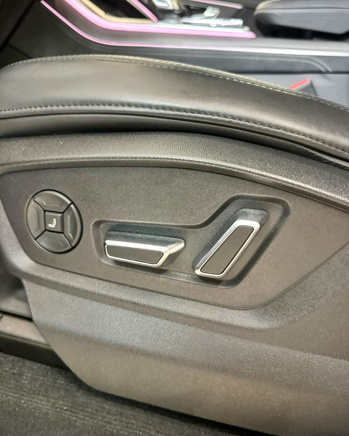 audi-rs-q8-2024-cortinilla-parasol-ventanilla-trasera-semicars-ds-premium