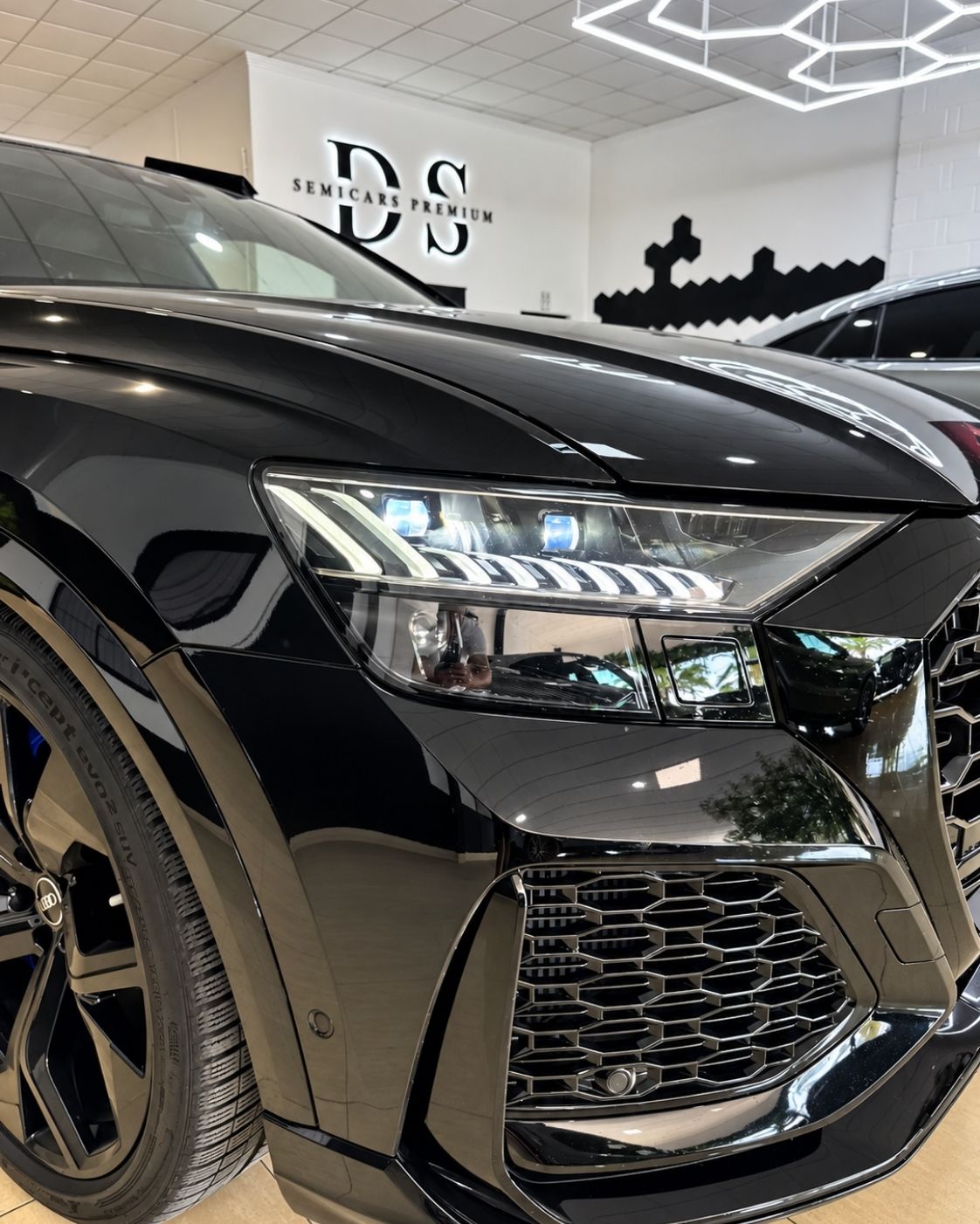 audi-rs-q8-2024-diseno-paragolpes-delantero-semicars-ds-premium