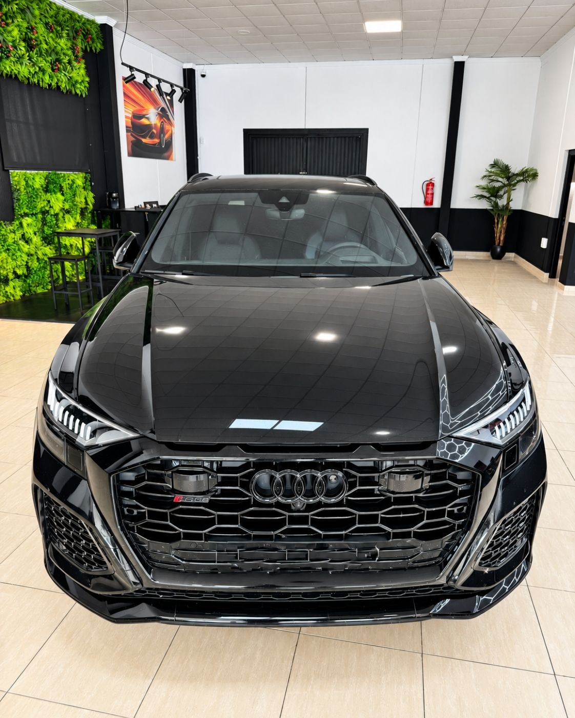audi-rs-q8-2024-frontal-parrilla-singleframe-rs-semicars-ds-premium