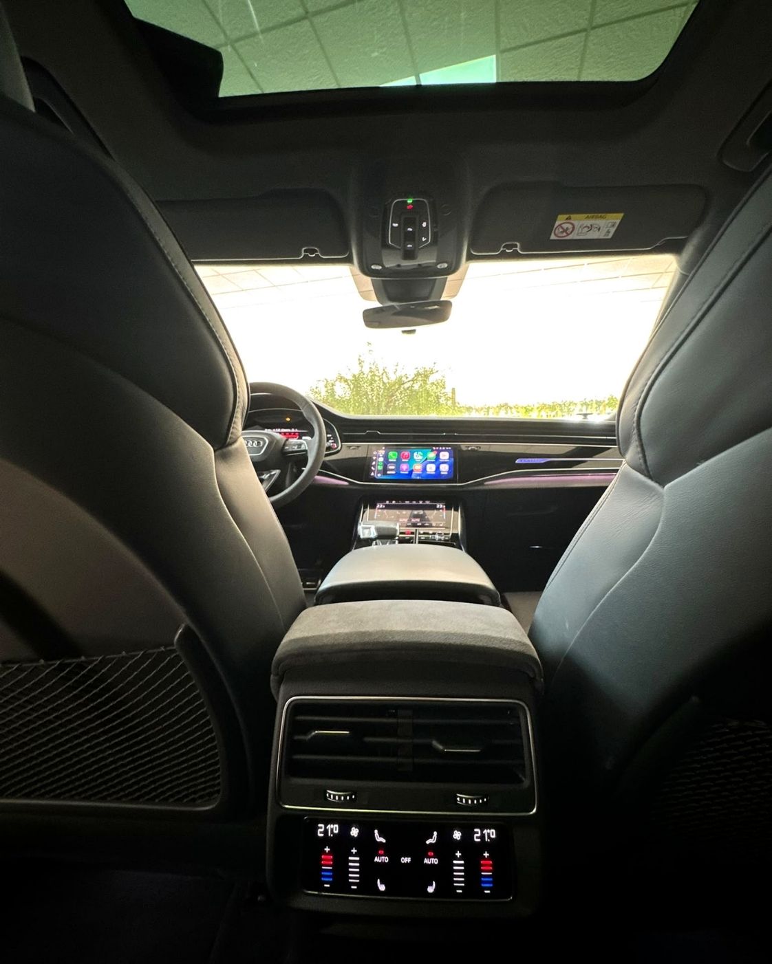audi-rs-q8-2024-interior-vista-trasera-techo-panoramico-semicars-ds-premium