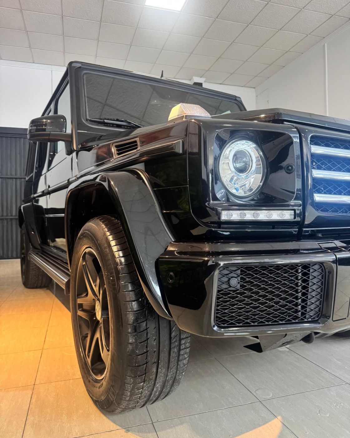 mercedes-benz-clase-g-faro-led-delantero-aleta-llanta-negra-semicars-ds-premium