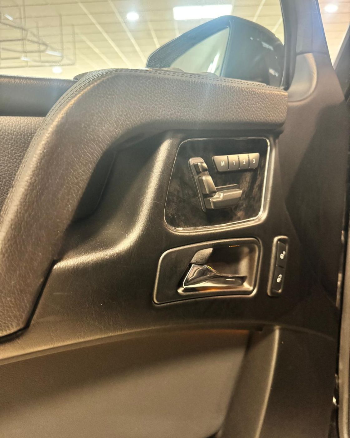 mercedes-benz-clase-g-mandos-asiento-electrico-memoria-conductor-semicars-ds-premium