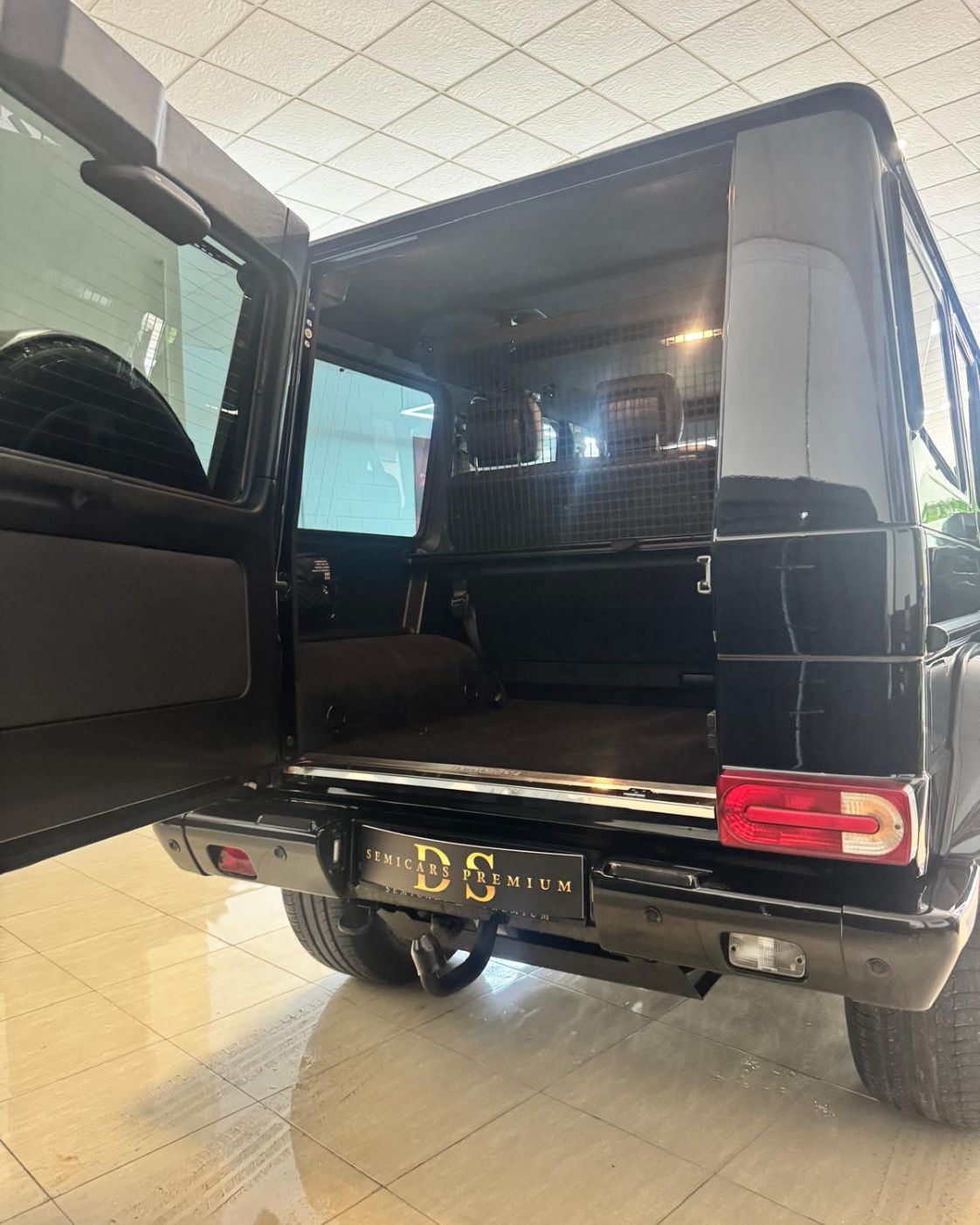 mercedes-benz-clase-g-plazas-traseras-espacio-piernas-semicars-ds-premium