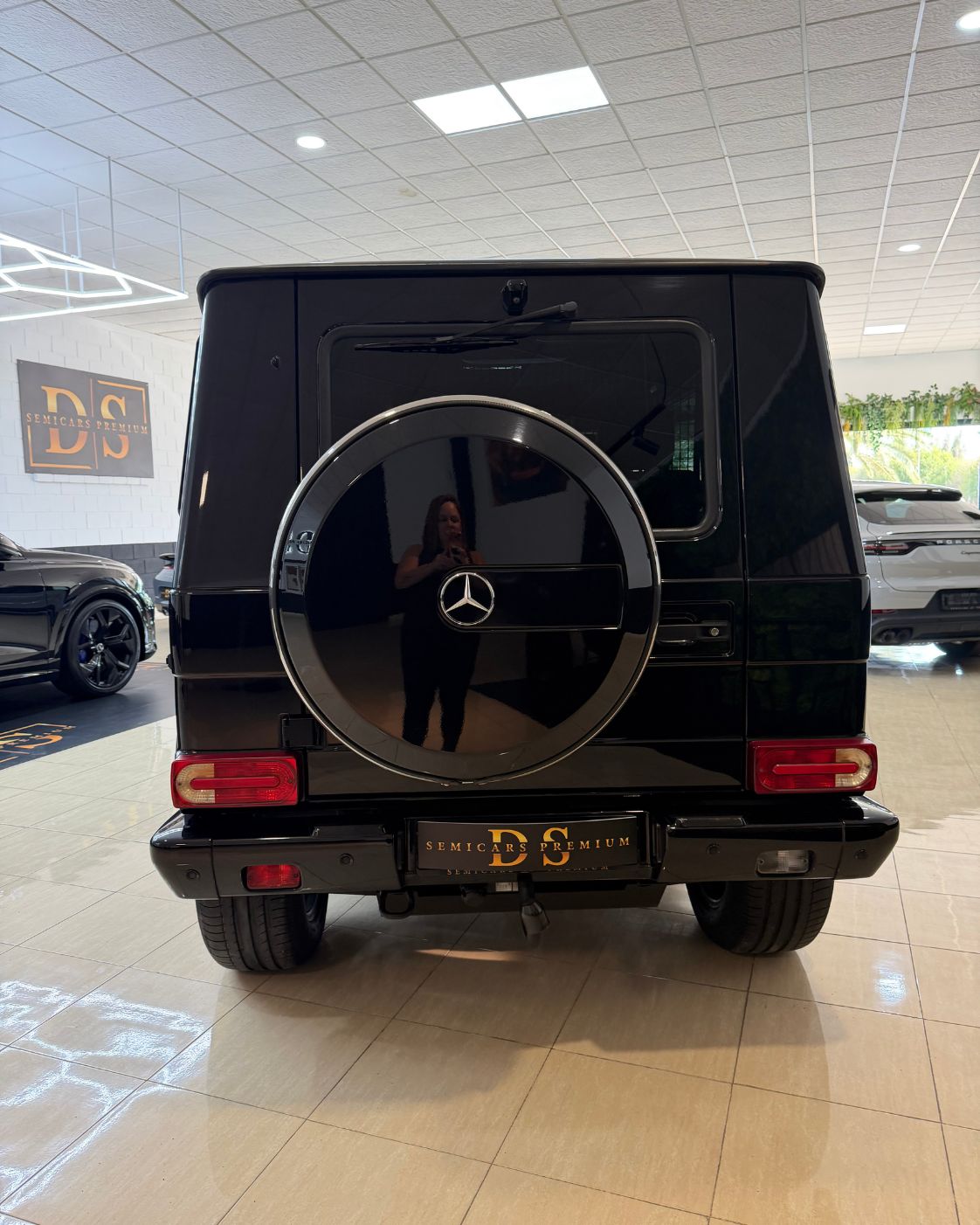 mercedes-benz-clase-g-vista-posterior-completa-concesionario-semicars-ds-premium