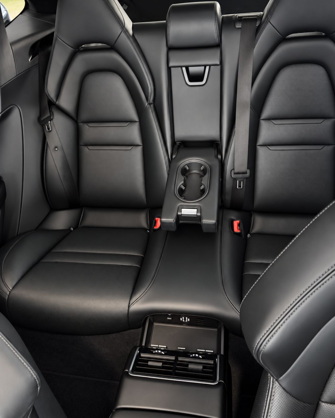 semicarsdspremium-porsche-panamera-turbo-s-e-hybrid-asientos-traseros-cuero