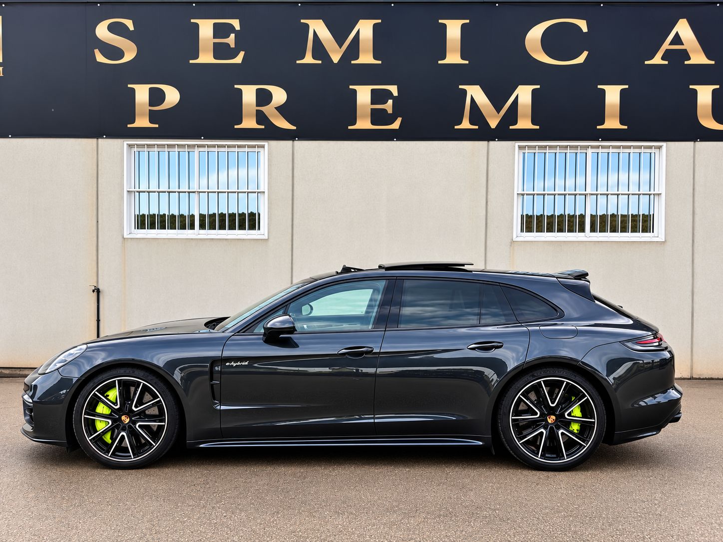 semicarsdspremium-porsche-panamera-turbo-s-e-hybrid-perfil-lateral-sport-turismo