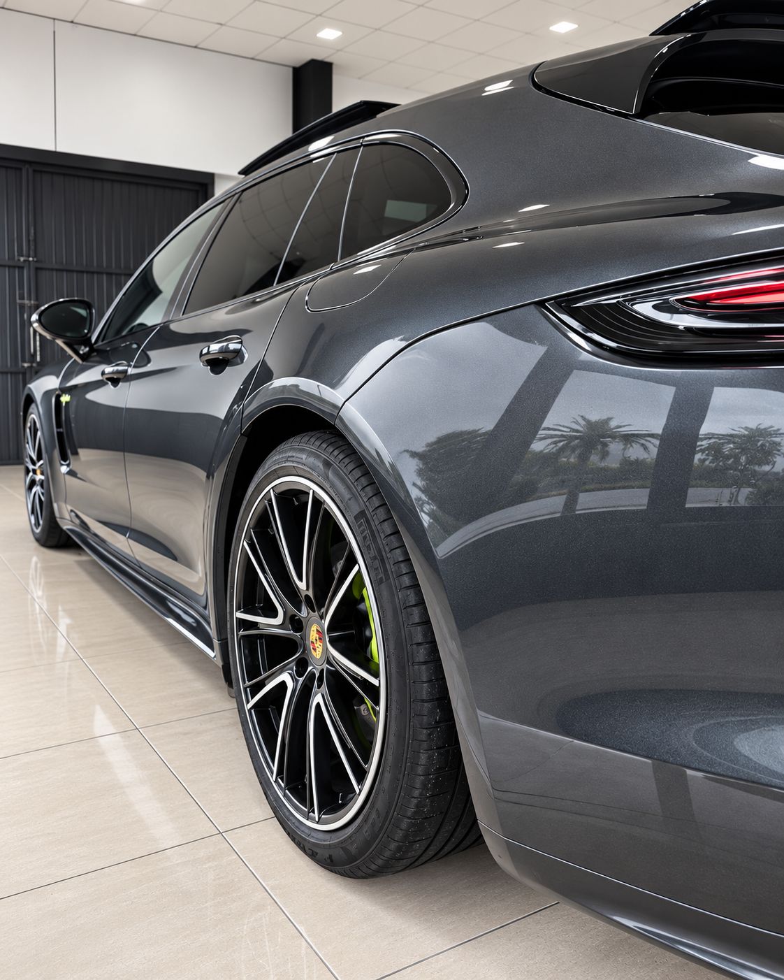 semicarsdspremium-porsche-panamera-turbo-s-e-hybrid-perfil-trasero-sport-turismo